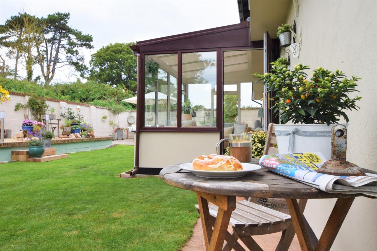 The Old Dairy B&B Lympstone Exteriör bild